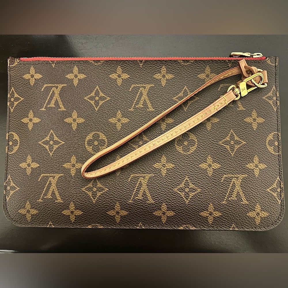 Louis Vuitton Never Full Pouch